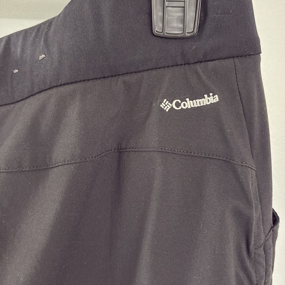 NWOT Columbia Anytime Casual Skort. Large. Black - Picture 3 of 3